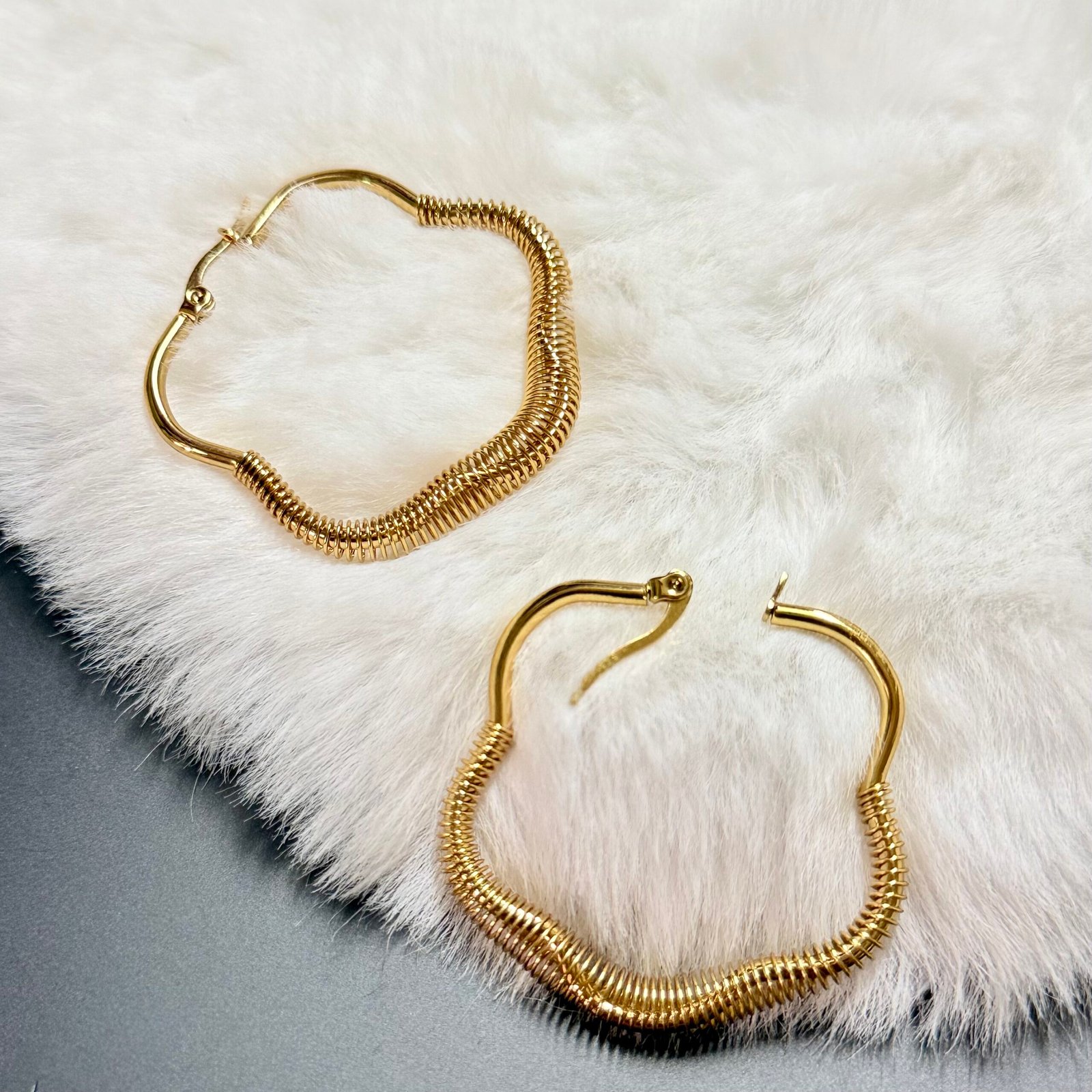 WaveLock Hoop Earrings - Image 4