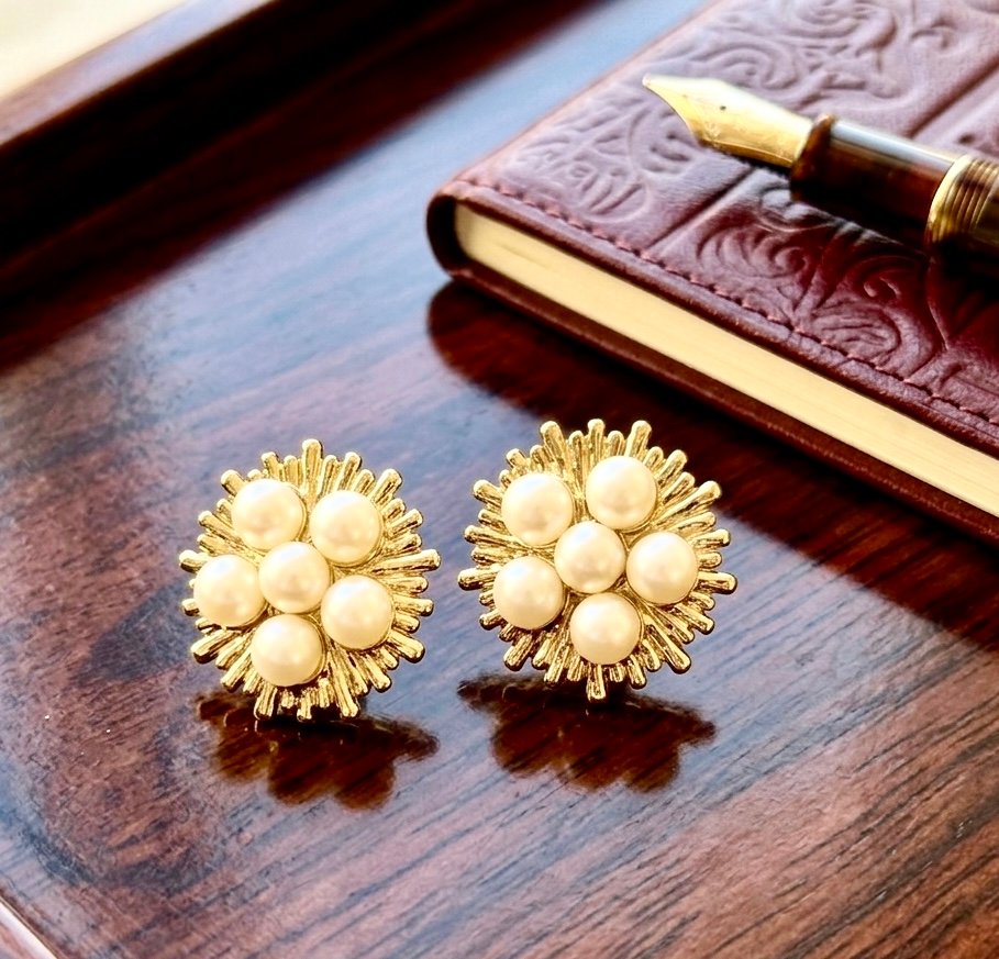 Pearl Bloom Stud Earrings - Image 3